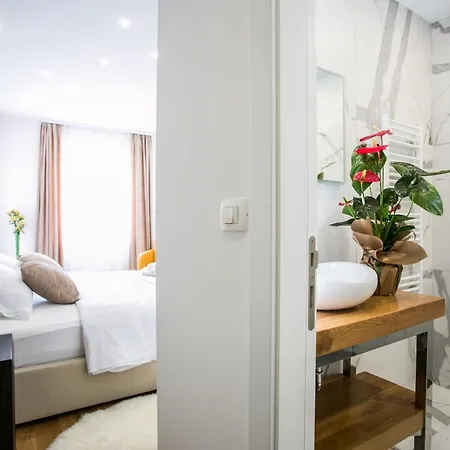 Kasa 2 Bed & Breakfast Split